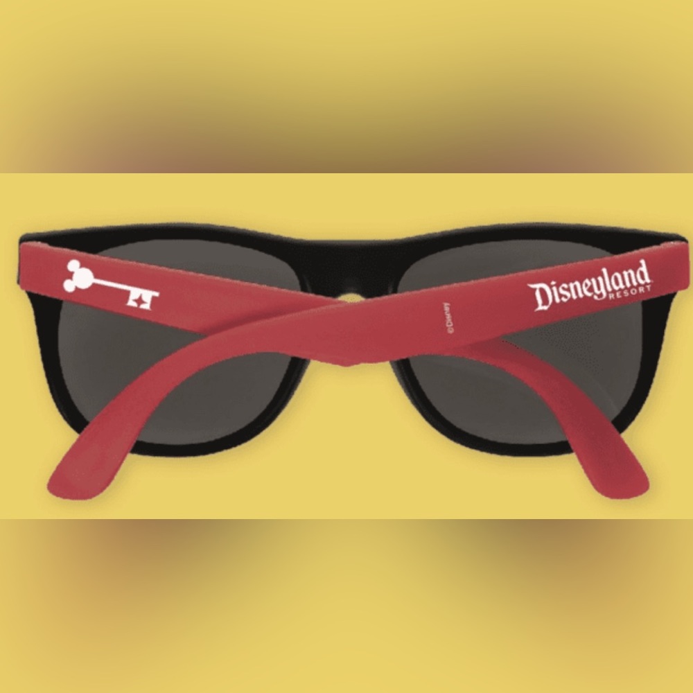 Disneyland Red Magic Key Holder Sunglasses NWT with UV Eye Protection